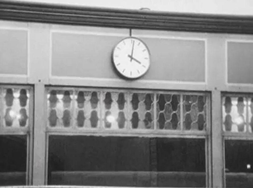 Photo 3 de « Le Buffet de la Gare » (1969) d'Alain Tanner